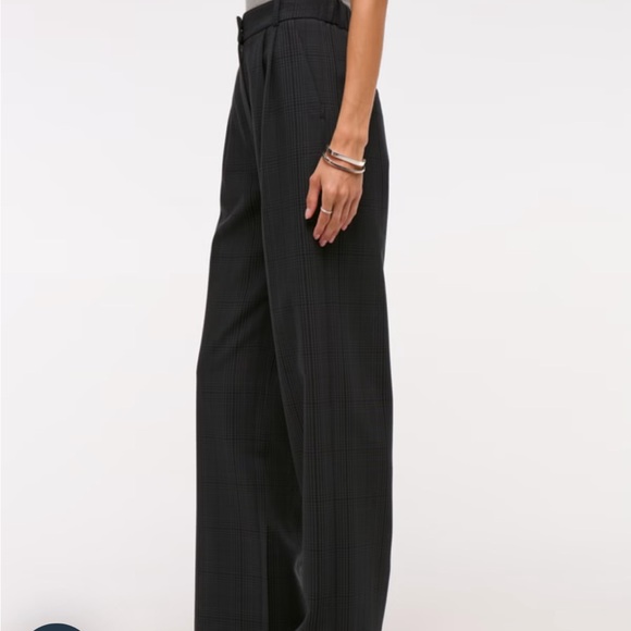 Abercrombie & Fitch Sloane Tailored Wide-Leg Pants - Picture 4 of 10